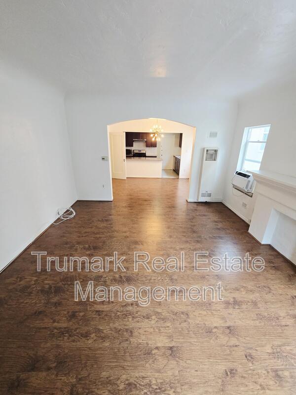 Photo - 4315 Avocado St Unit 4