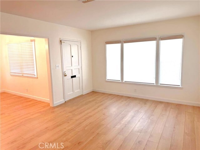 Photo - 457 E Italia St