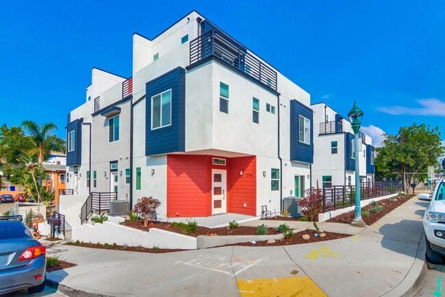 Building Photo - REZKO - E Street Unit 2788