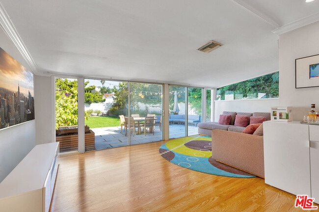 Building Photo - 6283 Commodore Sloat Dr Rental