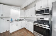 Rooms for Rent-Common Area - 45426 10th St W House