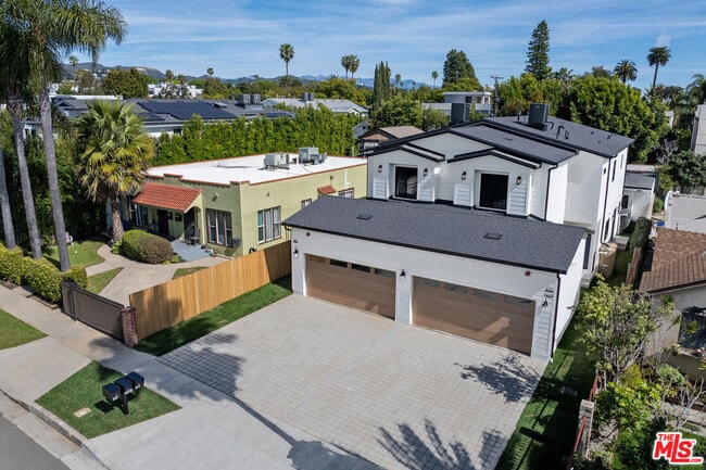 Photo - 822 N Orange Grove Ave