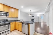Photo - 2 Bed / 2 Bath Condo Rent Unit 203