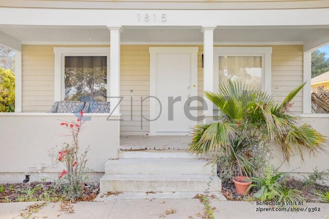 Photo - 1815 San Andres St