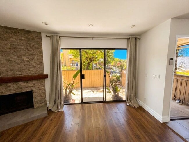 Photo - Charming End-Unit Townhome in the Heart of Chatsworth