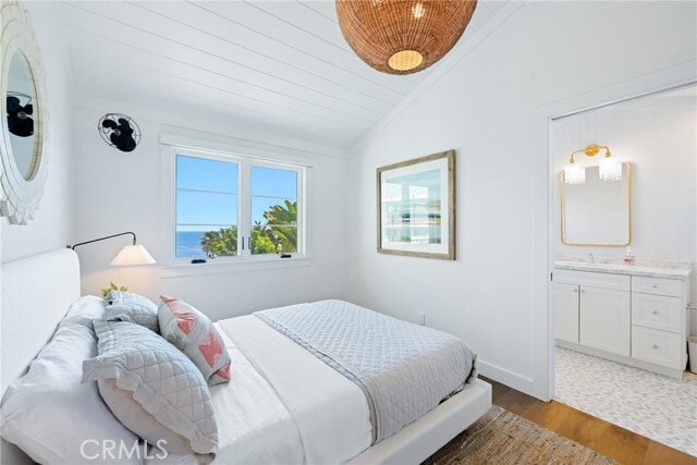 Photo - 360 Cliff Dr