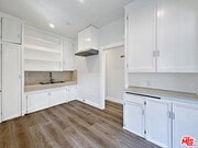 Photo - 2929 1/2 S Budlong Ave Condo