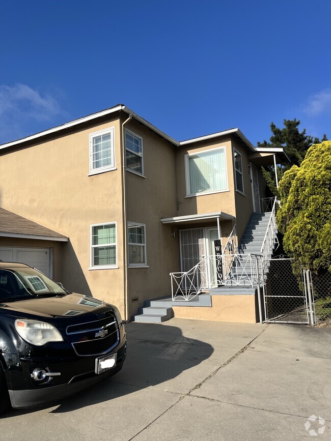 Building Photo - 520 S Inglewood Ave Unit 3 Rental