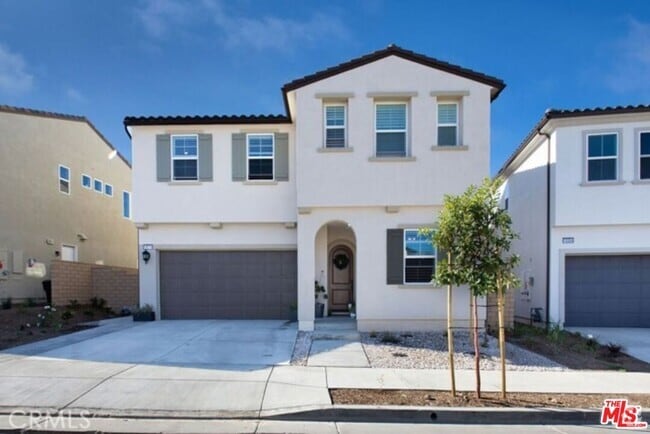 Building Photo - 19278 Blackthorn Dr Rental