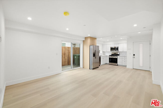 Photo - 5651 Case Ave Unit 1