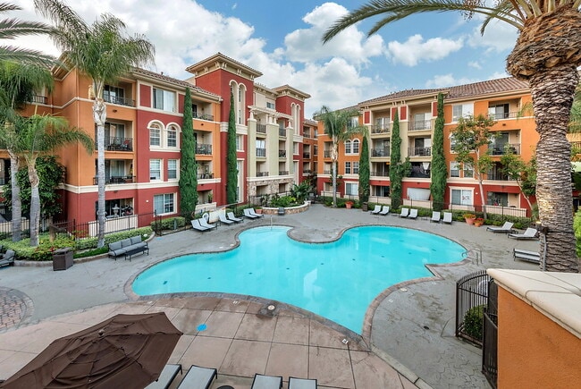 Building Photo - Renaissance at Uptown Orange