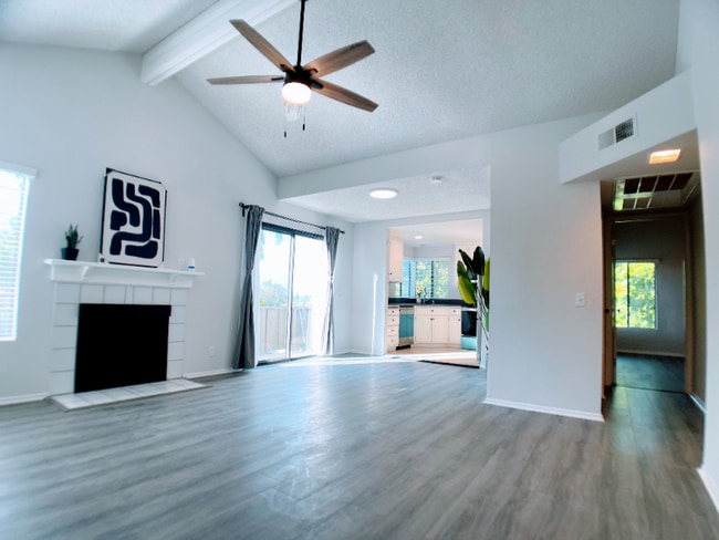 Photo - 22725 Lakeway Dr Unit #390