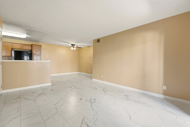 Photo - "Charming 2-Bedroom, 2-Bathroom Oasis in E... Unit 1411