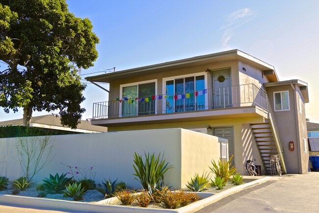 Building Photo - 6671 Sabado Tarde Rd Unit B