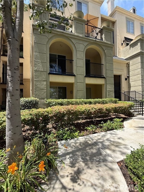 Building Photo - 2250 Watermarke Pl