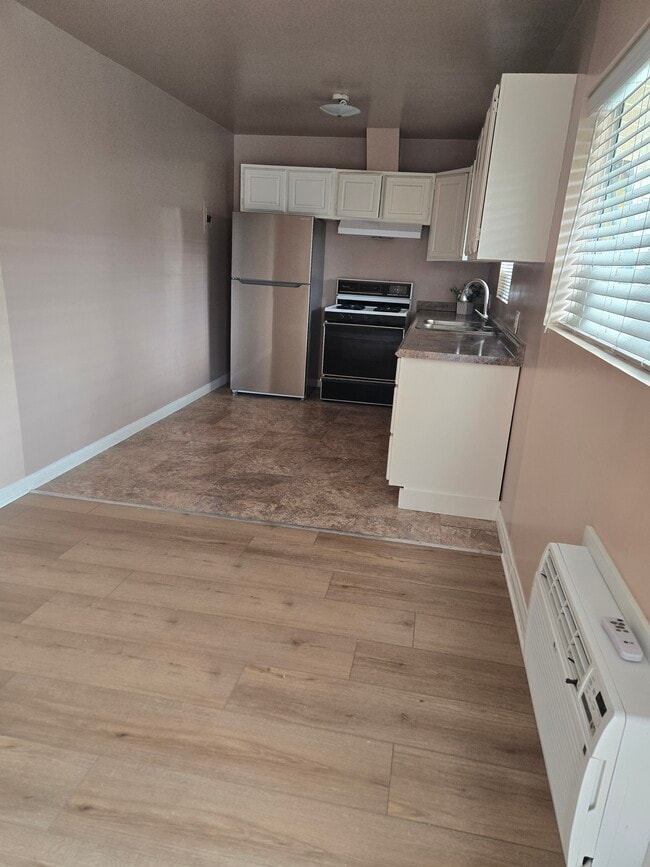 Photo - 5723 Hazeltine Ave Unit #2