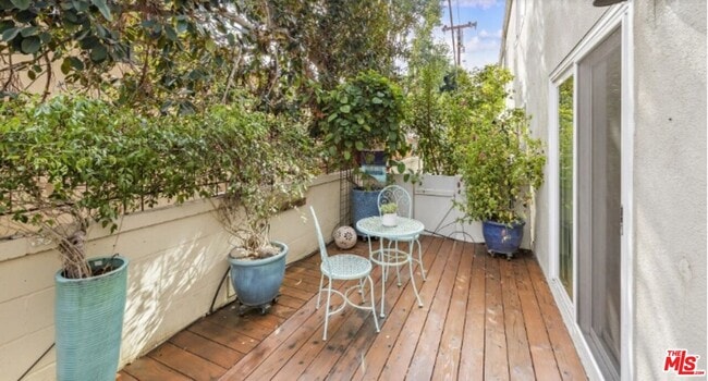 Photo - 1570 Via Capri Unit 2