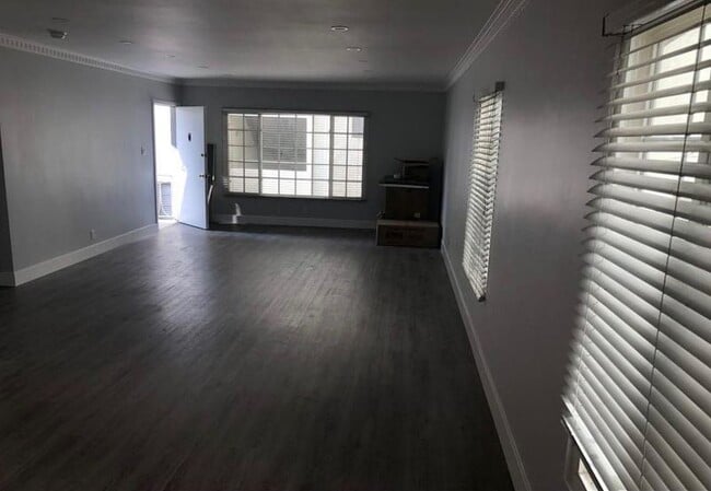 Photo - 10607 Ashton Ave Unit 1.5