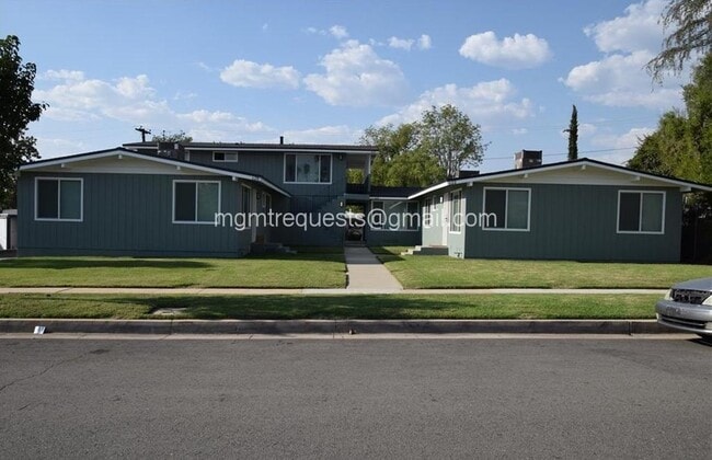 Building Photo - 622 Pine Ave Unit 626