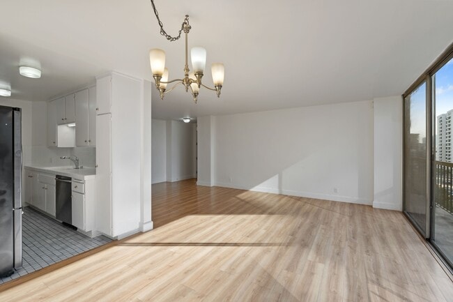 Photo - 10747 Wilshire Blvd Unit 701