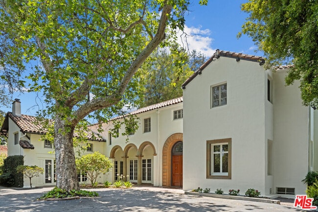 Building Photo - 808 Woodacres Rd Rental