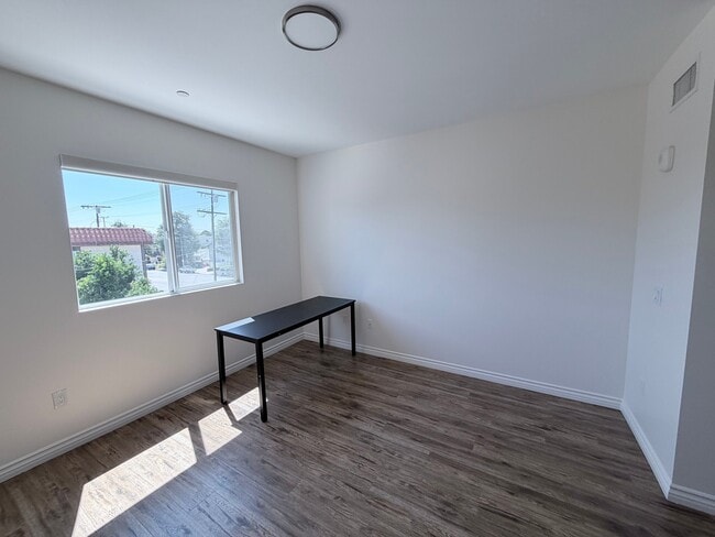 Photo - 12405 W Oxnard St Unit #301