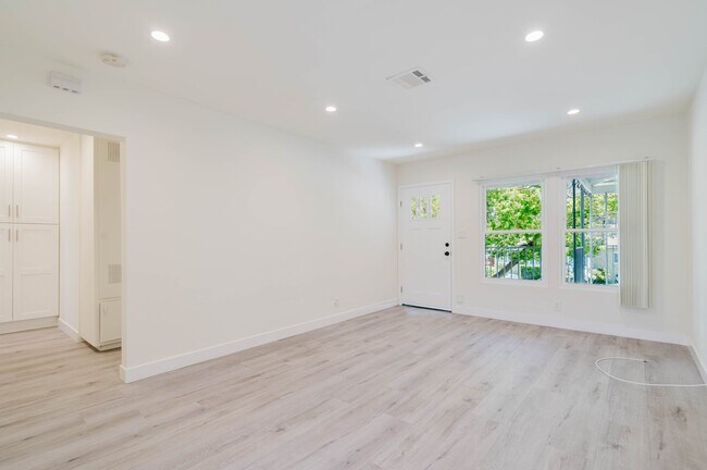 Photo - 1700 N Fairview St Unit 1708