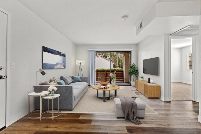 Photo - Laguna Serrano