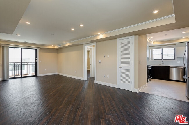 Photo - 1211 9th St Unit 201