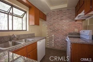Building Photo - 94 Lakepines
