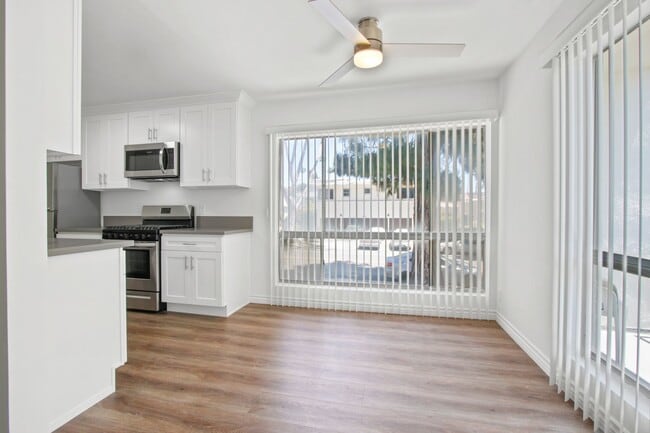 Photo - 918 11th St Unit 01