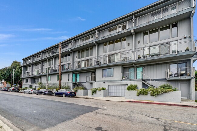 Photo - 4105 Pacific Ave Unit 1