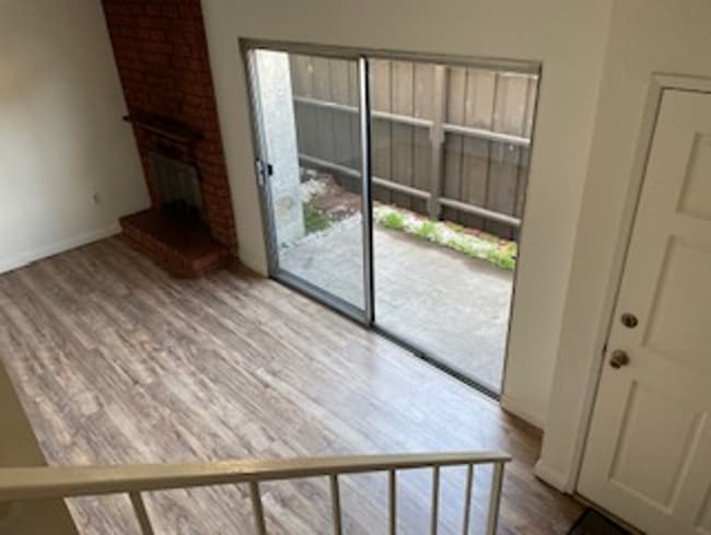 Photo - DEPOSIT MOVE IN SPECIAL! 2 BED 1.5 BATH TO...