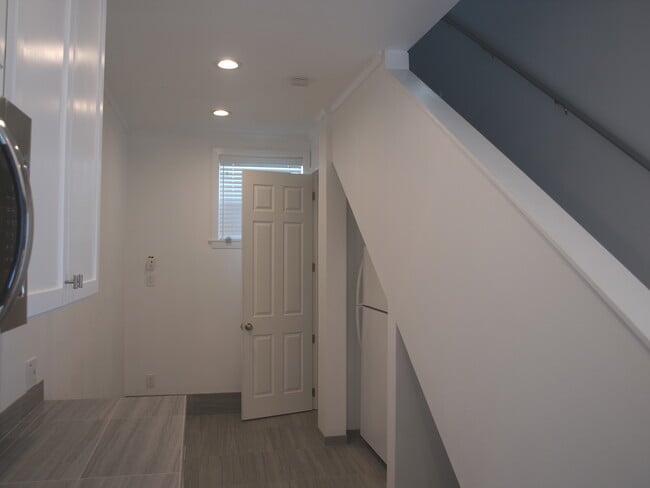 Dining space with closet - 4242 Montair Ave Unit A
