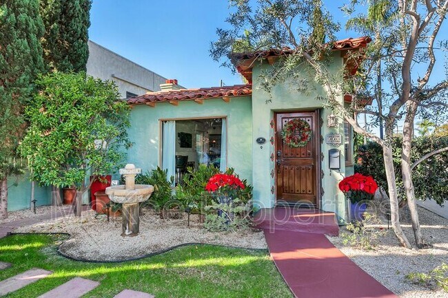 Photo - 900 E Avenue