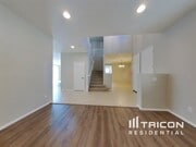Photo - 2026 Krystal Ave