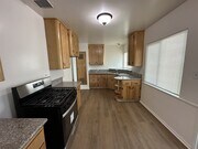 Photo - 997 Capper Ave
