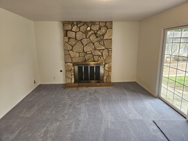 Photo - 316 Cambridge Dr