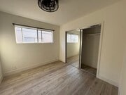 Photo - HOBART BLVD INC Unit 11