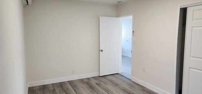 Photo - 823 Worcester Ave