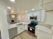 Photo - 936 Fairway Ave Townhome