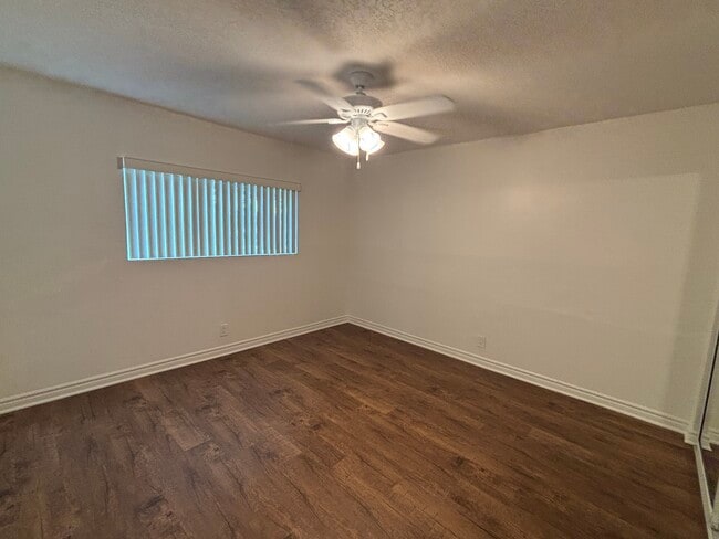 Photo - Downey North Apartments