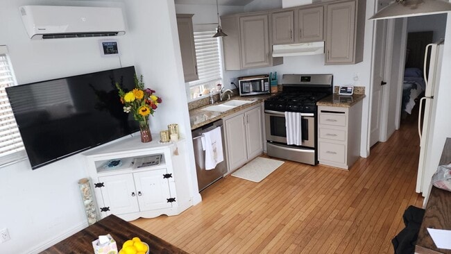 Photo - Perfect Home Walking Distance to Beach