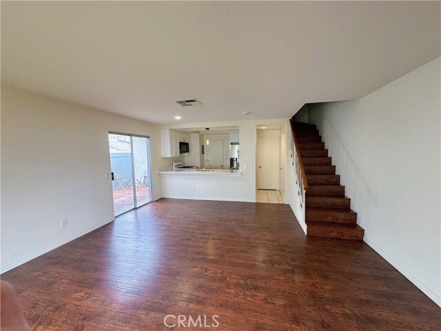 Photo - 1477 McCabe Way