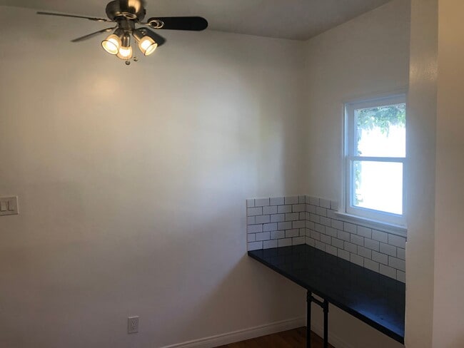 Photo - ******* BEAUTIFUL FRENCH NORMANDY STYLE 2B... Unit 29-201