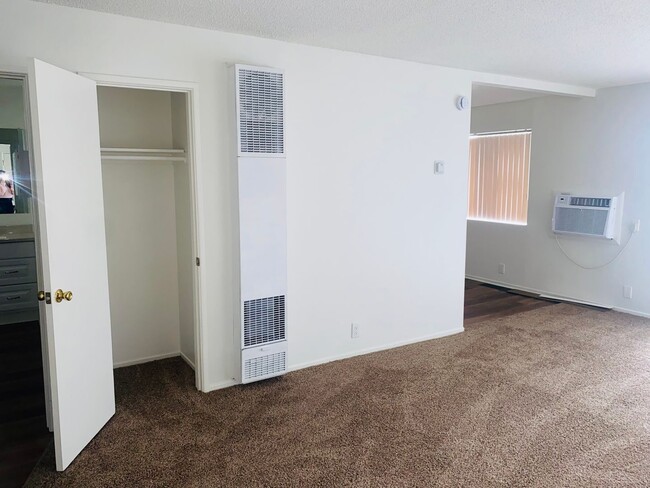 Photo - 25250 Unit 3