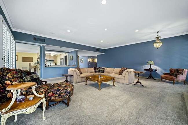 Photo - 130 Columbia Dr