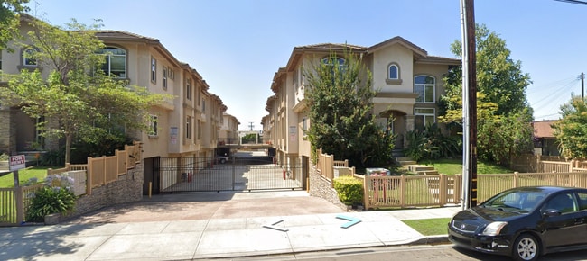 Building Photo - 9254 Elm Vista Dr Unit D Rental