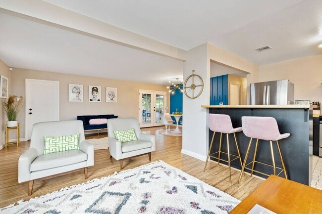 Photo - Casita Cerritos - Pool, Jacuzzi, and Pet F...