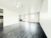 Photo - 1440 E 42nd St